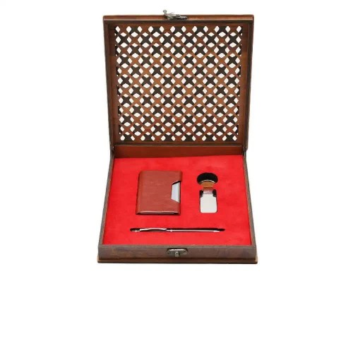 تولیدکننده هدایای تبلیغاتی خاص و ماندگار