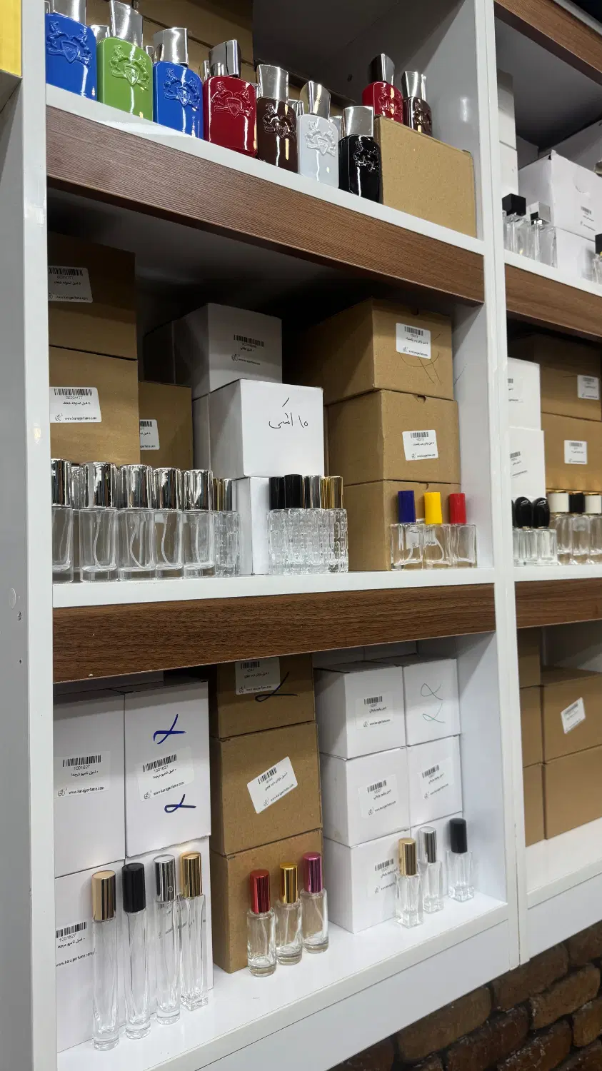 مرکز پخش عمده عطر و اسانس و شیشه عطر (ملزومات عطر) - تصویر 5