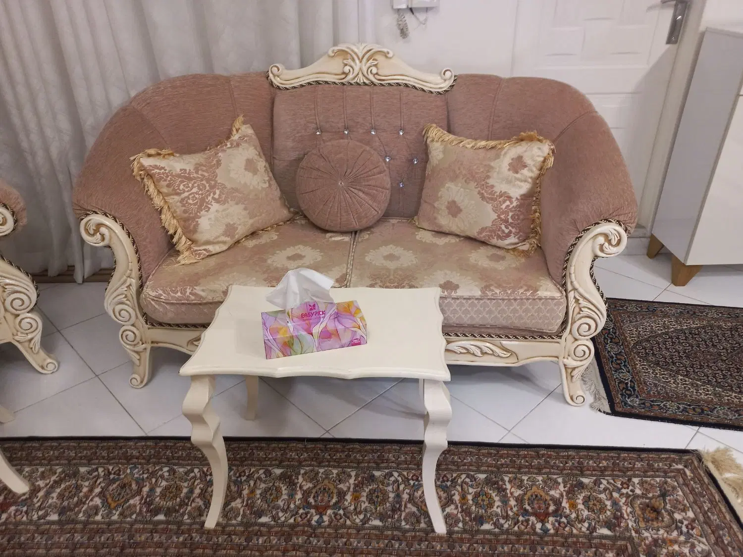 مبلمان نیمه سلطنتی در حد نو ۷ نفره - تصویر 2