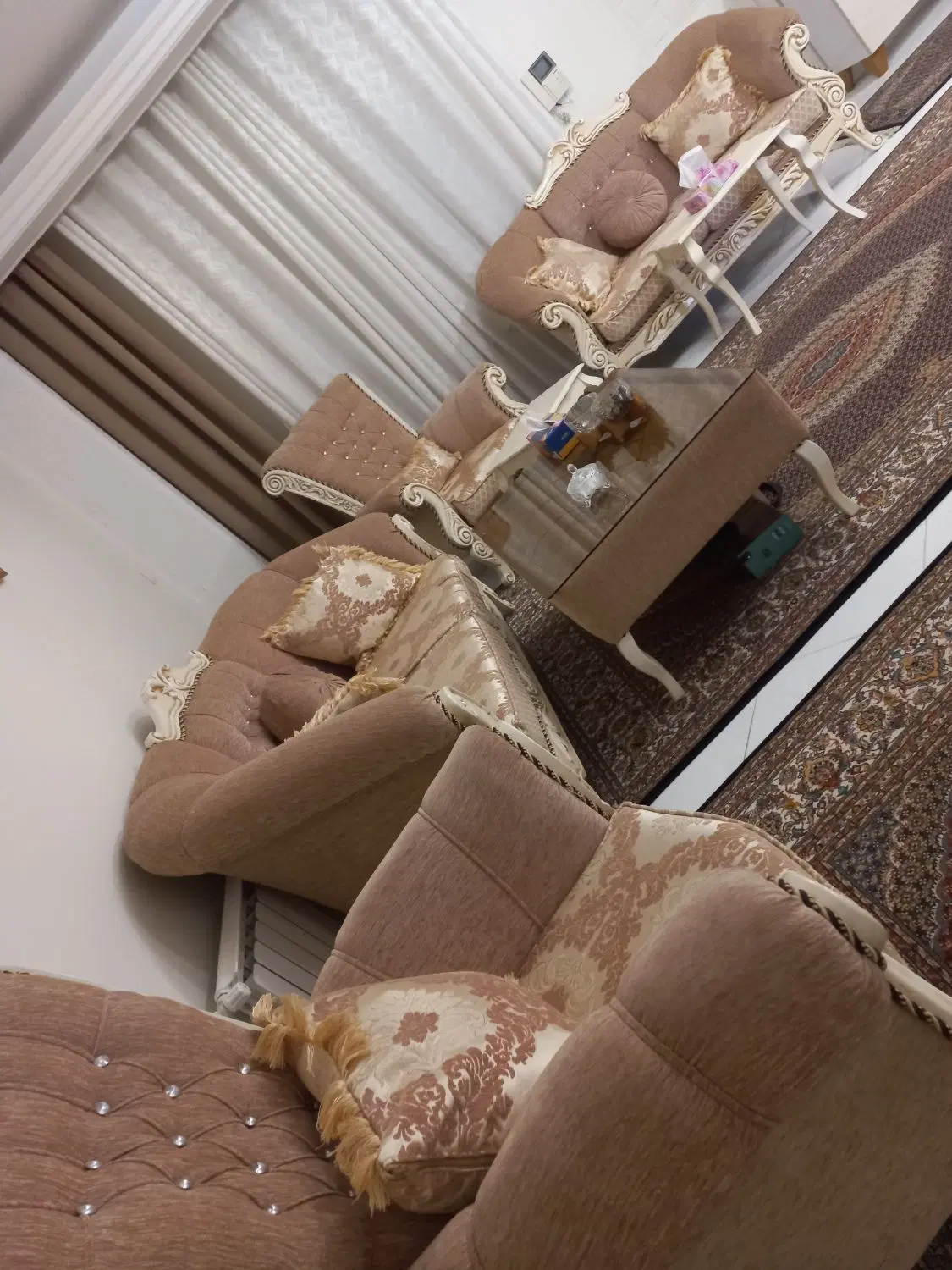 مبلمان نیمه سلطنتی در حد نو ۷ نفره - تصویر 3