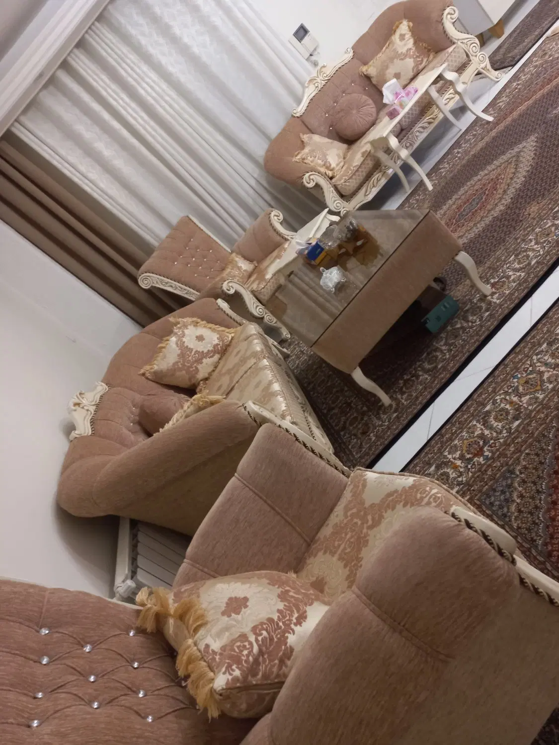 مبلمان نیمه سلطنتی در حد نو ۷ نفره - تصویر 4