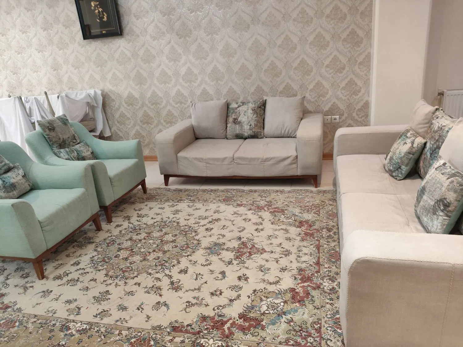 فروش یک دست مبلمان راحتی تخت خواب شو هفت نفره - تصویر 5