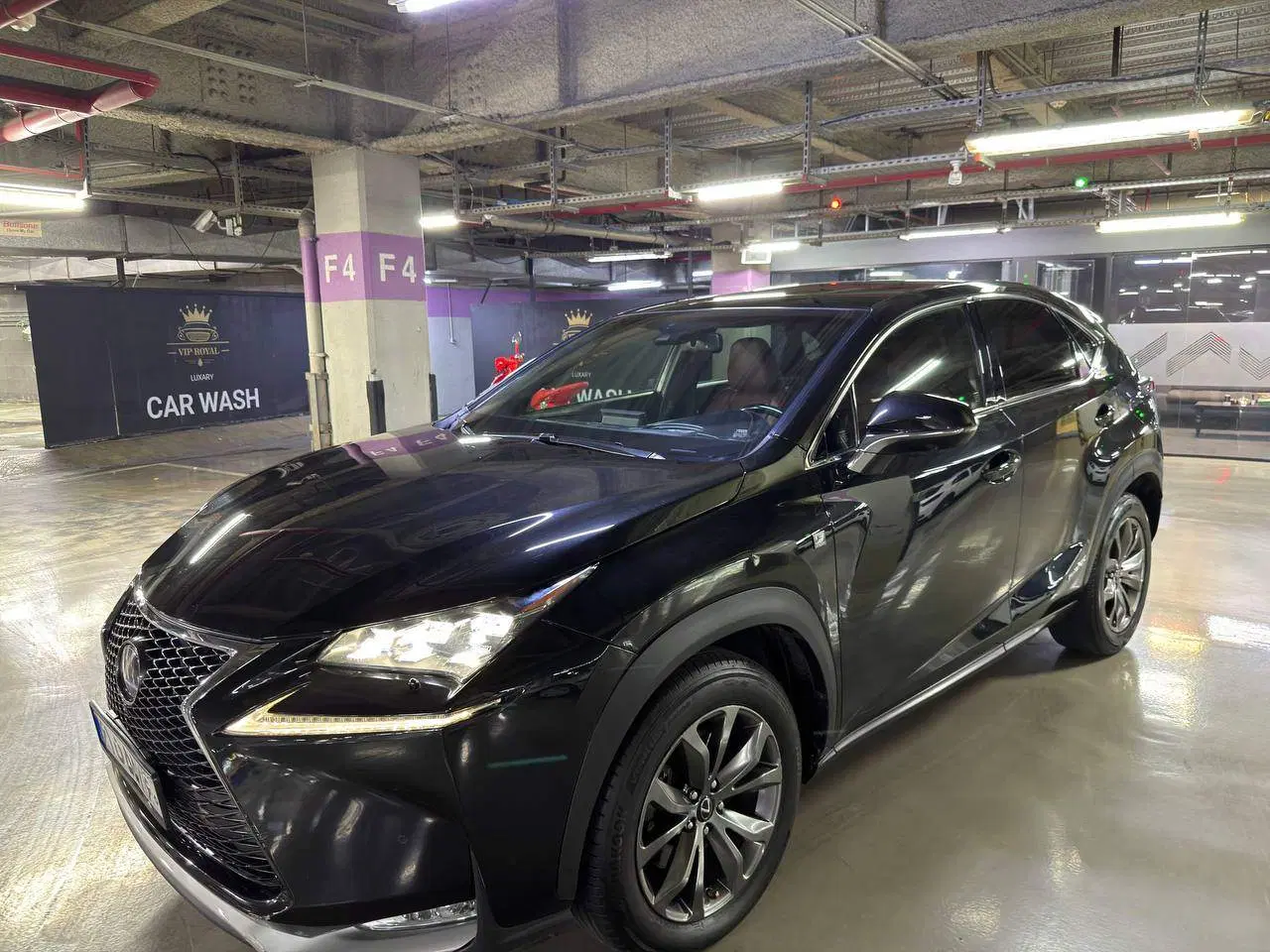 فروش لکسوس nx300h fsport فول ۷ کلید سفارش عمان